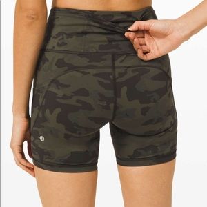 EUC Lululemon Fast and Free Short 6”